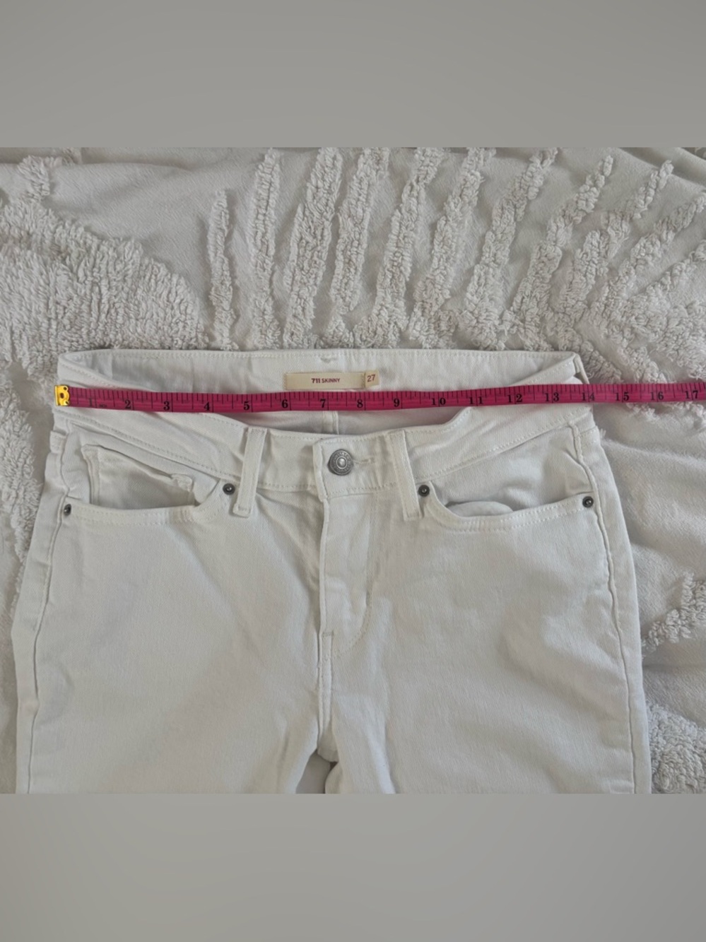 Levi's 711 White Skinny Jeans for Women - Picture 16 of 16